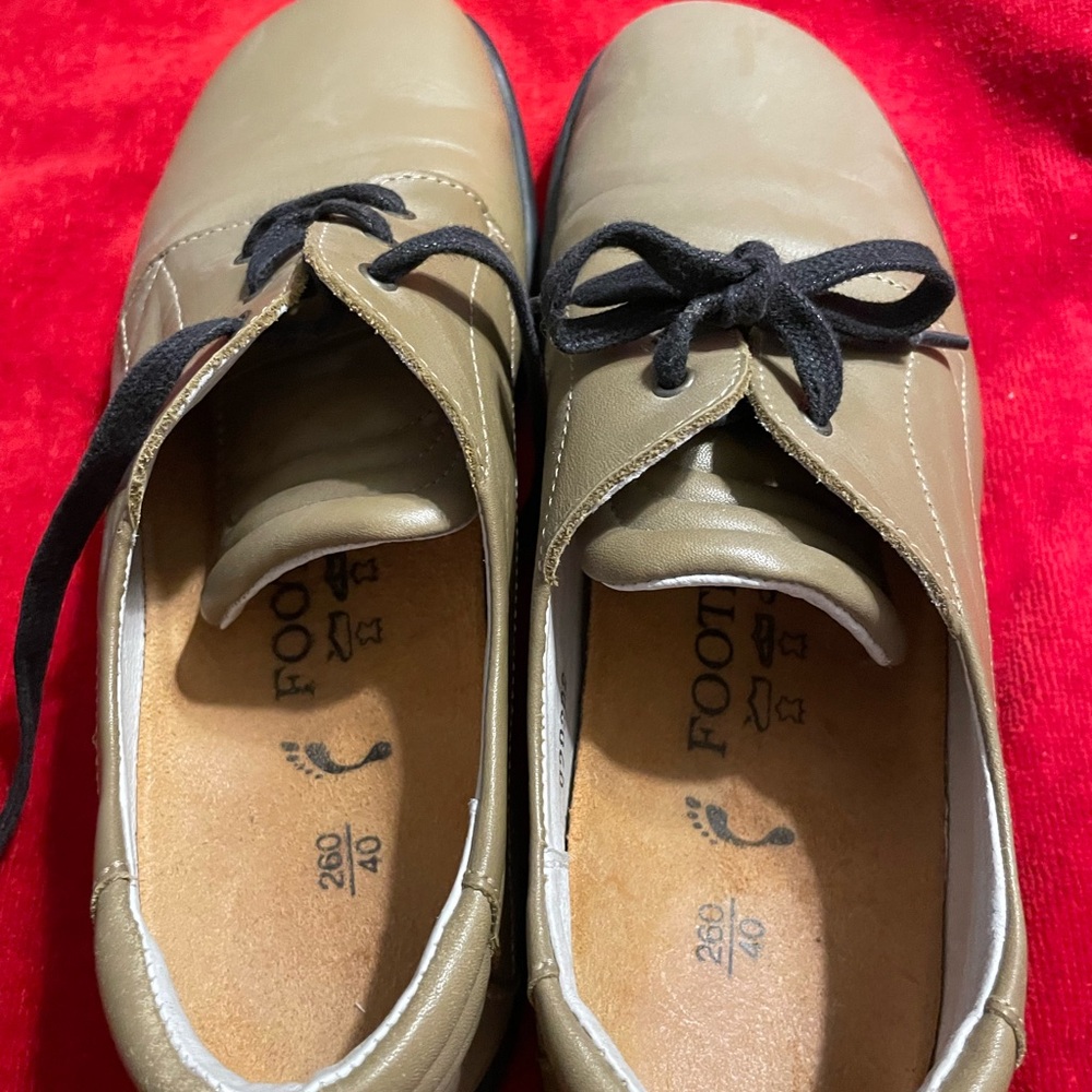 Birkenstock Tan Leather lace ups